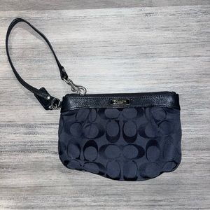 Vintage jacquard canvas Coach wristlet